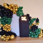 Duża ścianka balonowa na urodziny