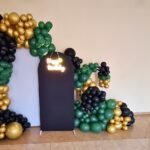 Ścianka balonowa na urodziny czarno-złoto-zielona