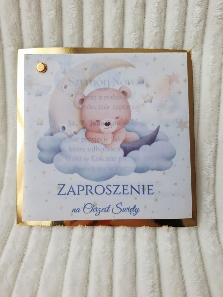 Zaproszenie na chrzest z misiem na księżycu